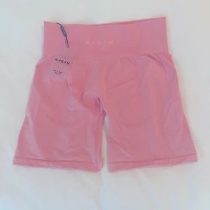 NWT Baby Pink Contour Seamless Shorts size L